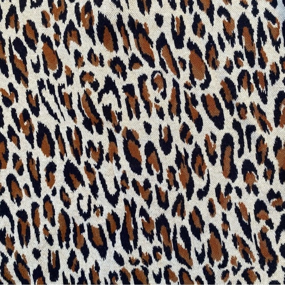 H&M Women’s Small Cheetah Print Sweater With Zipper Detail - Picture 5 of 5